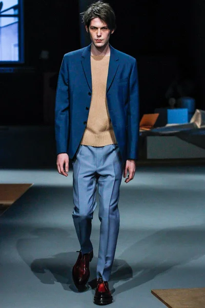 Look 17